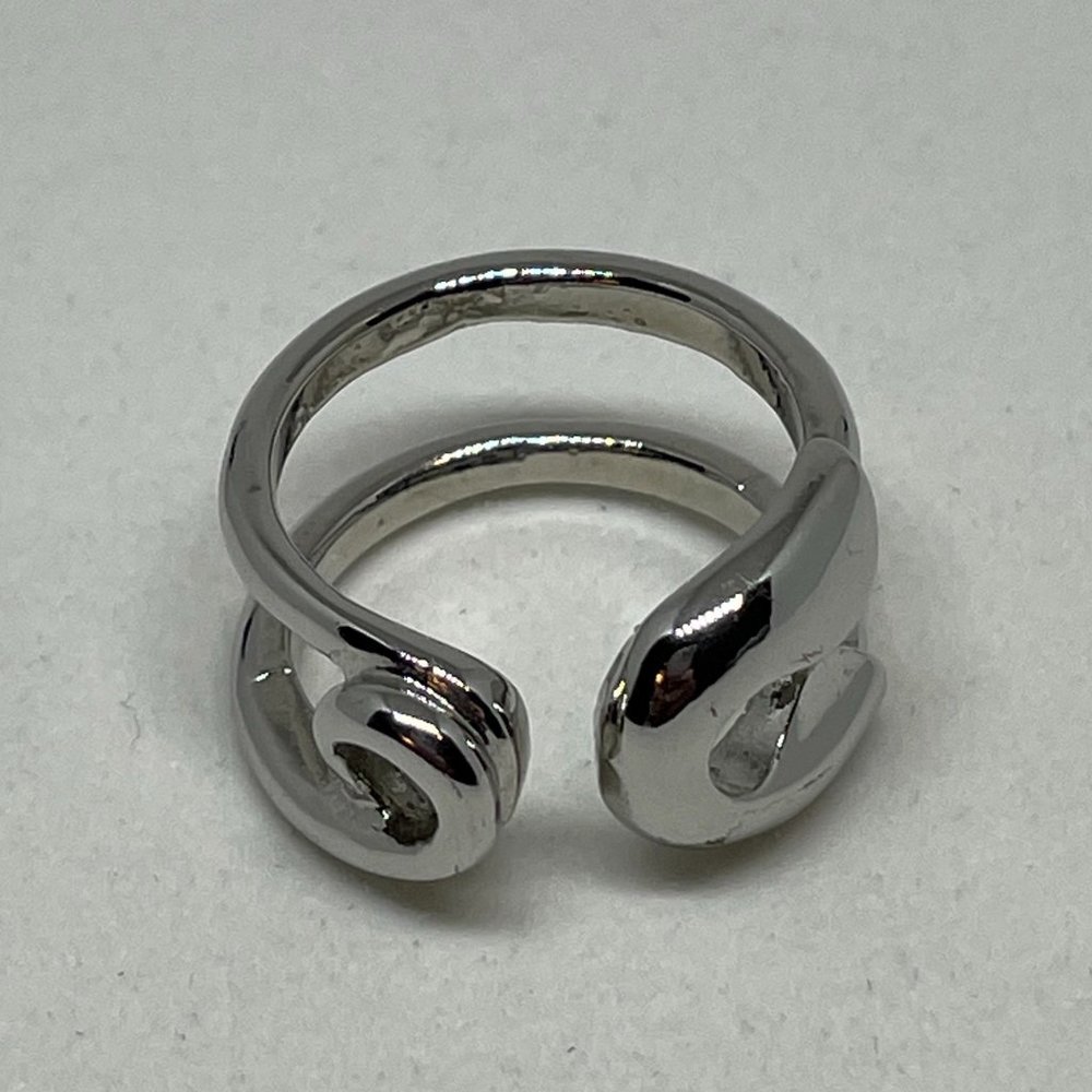 Safety Pin Ring
